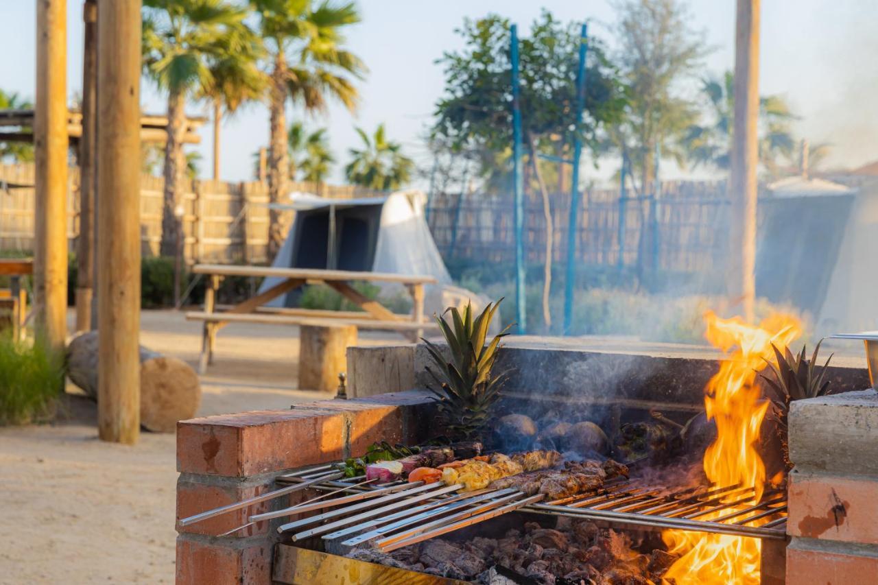 Bab Al Nojoum Hudayriyat Camp Hotel Abu Dhabi Buitenkant foto