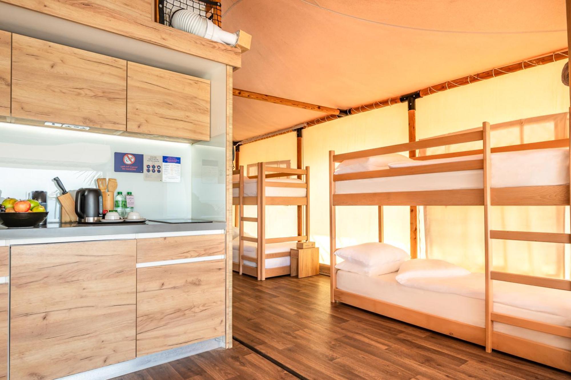 Bab Al Nojoum Hudayriyat Camp Hotel Abu Dhabi Buitenkant foto
